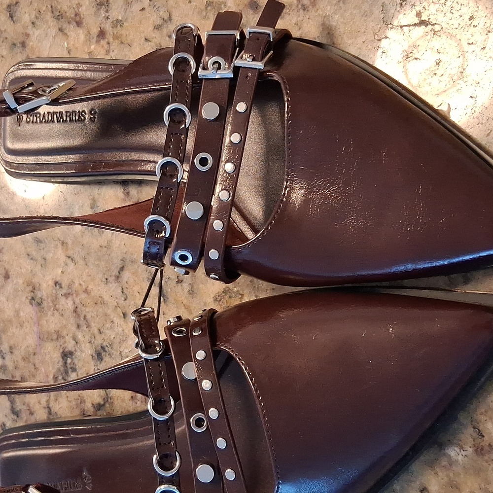 Stradivarius Dark Burgundi Slingback Flats with Silver Accents